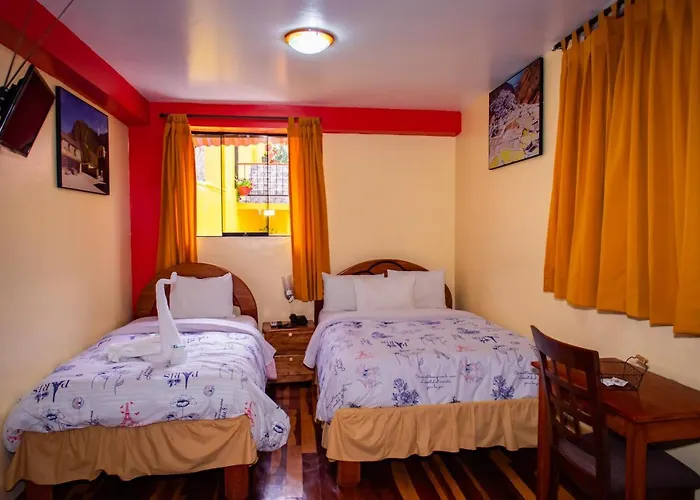 Intitambo Hotel 3*