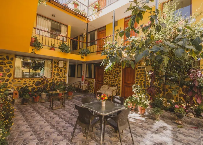 Hotel Intitambo 3*